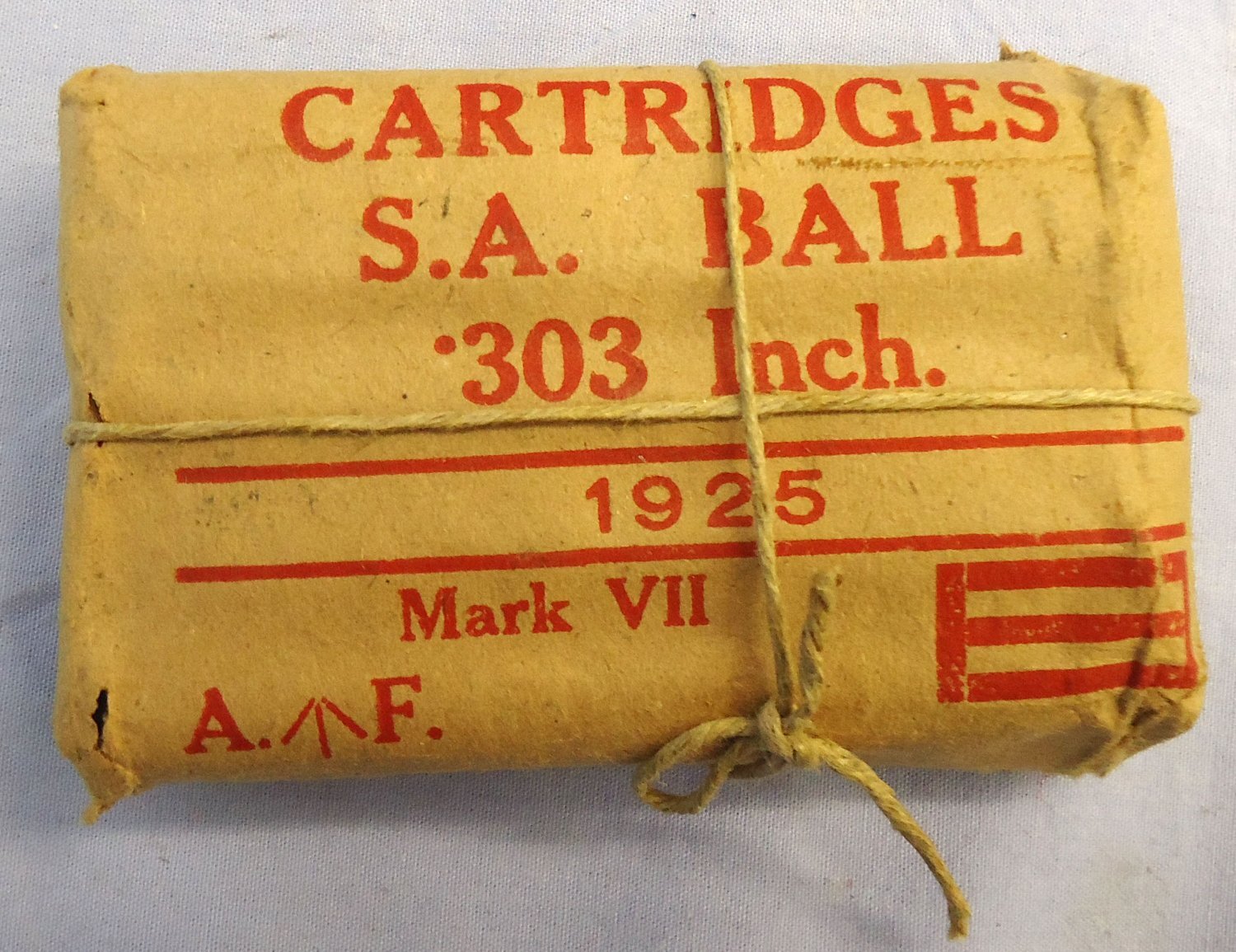 INERT DEACTIVATED. Scarce, Australian, 10 Round, 1925 Dated, .303 Mark VII Ball Round Service Pack. - O 2297 INERT DEACTIVATED. Scarce, Australian, 10 Round, 1925 Dated, .303 Mark VII Ball Round Service Pack. - O 2297 Various Other Ammunition - {CATEGORY} in 