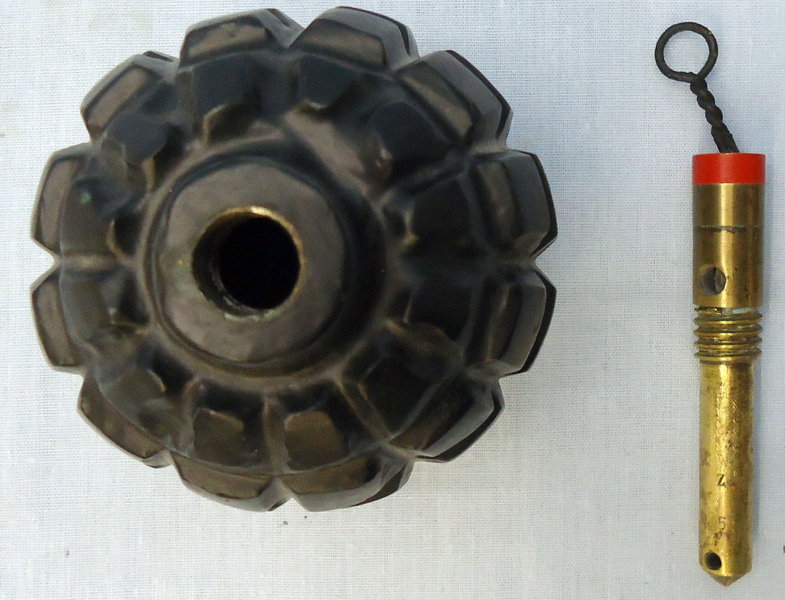 INERT DEACTIVATED. WW1 German Kugel Hand Grenade Model of 1913. - O 1681 INERT DEACTIVATED. WW1 German Kugel Hand Grenade Model of 1913. - O 1681  Other Ammunition