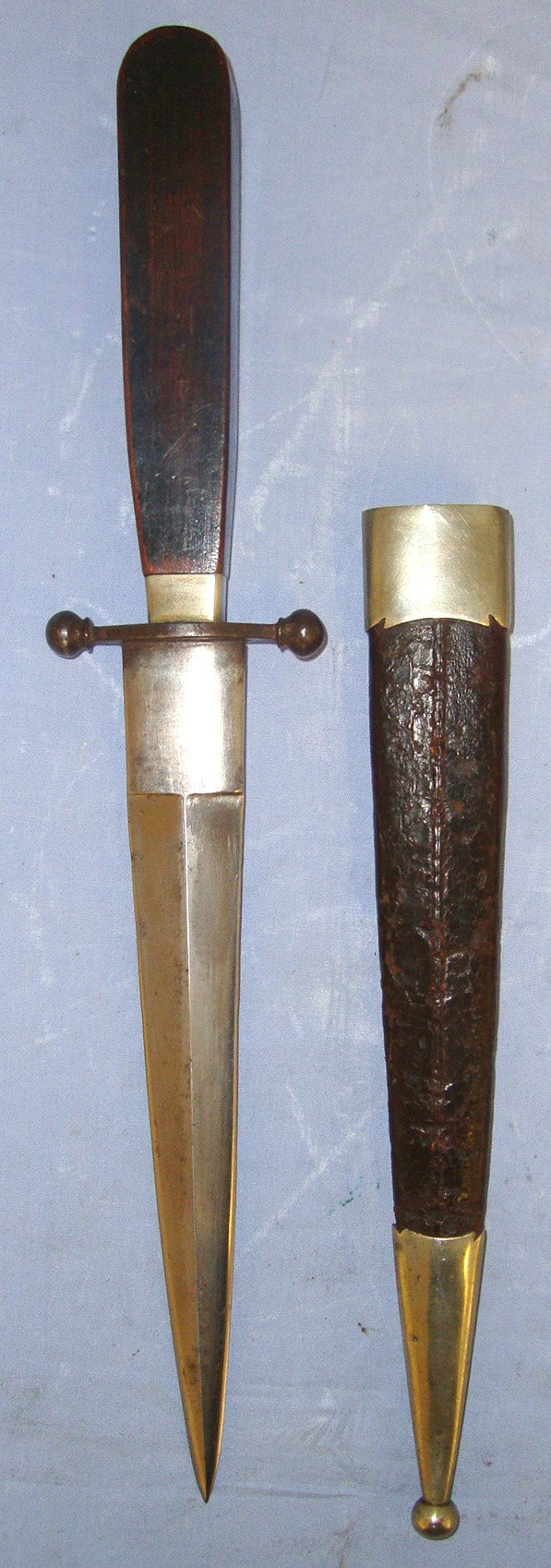  Victorian Medieval Form ‘Coup De Grâce ’ (Final Mercy Blow) Dagger With Scabbard. Sn 22119 Dagger
