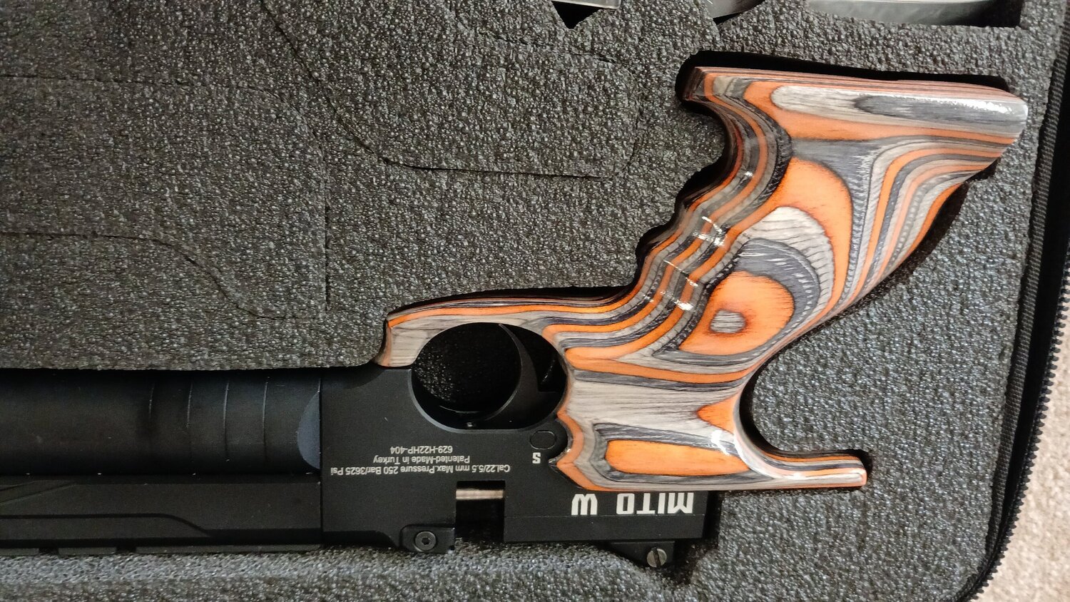 Reximex Mito W laminated  .22 - {CATEGORY}