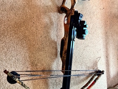 Man Kung MK-300 crossbow  Crossbows and Bows