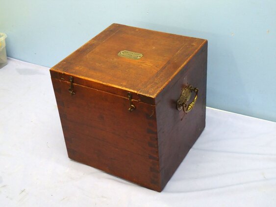 Rare, Victorian, British Army & Naval .45" Gatling Gun, Mahogany Box for Drum Magazine. Sn - 17085 Rare, Victorian, British, Mahogany Box for Drum Magazine for the British Army & Navy .45 inch Gatling Gun. Sn - 17085 Antique & Militaria - {CATEGORY} in 