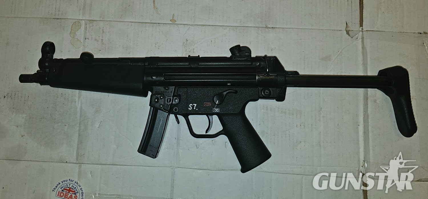 H&K MP5 Submachine Gun None  Submachine Gun in 