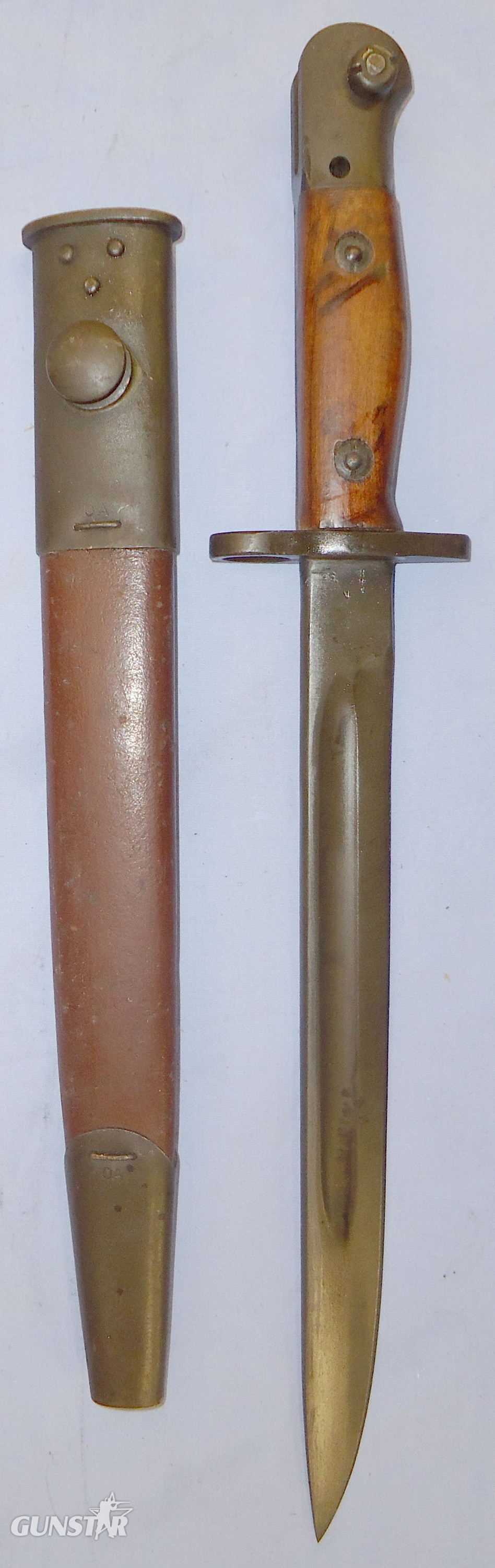 Australian Owen Mk I Sub Machine Gun 1907 Pattern Bayonet with Lithgow Marked Blade and No. 1 Scabbard. 22534:6. Bayonet in 