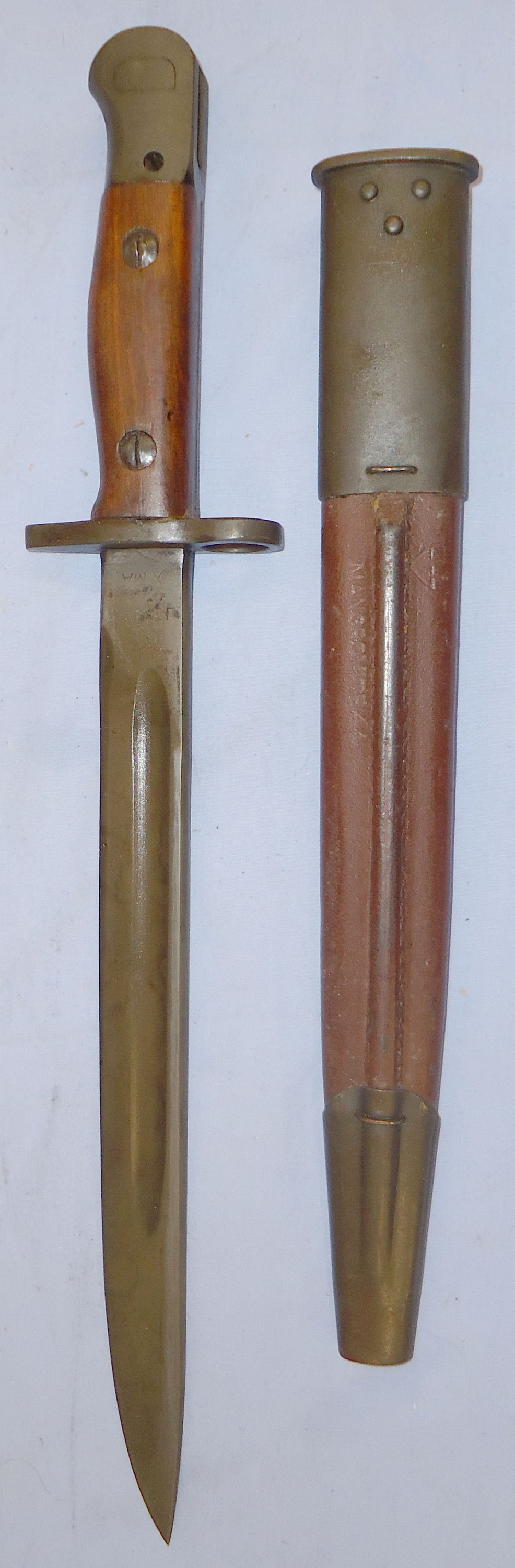  Australian Owen Mk I Sub Machine Gun 1907 Pattern Bayonet with Lithgow Marked Blade and No. 1 Scabbard. 22534:6. Bayonet
