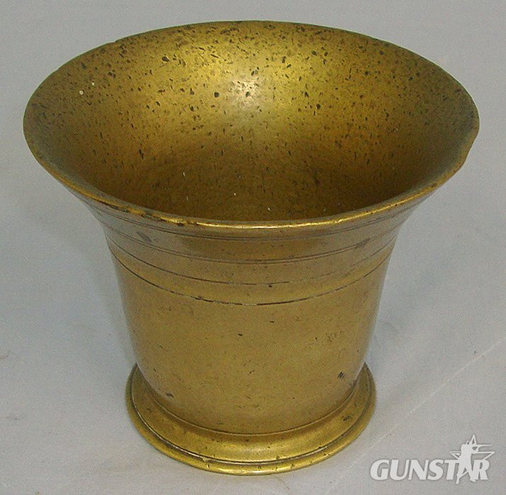  Antique & Militaria