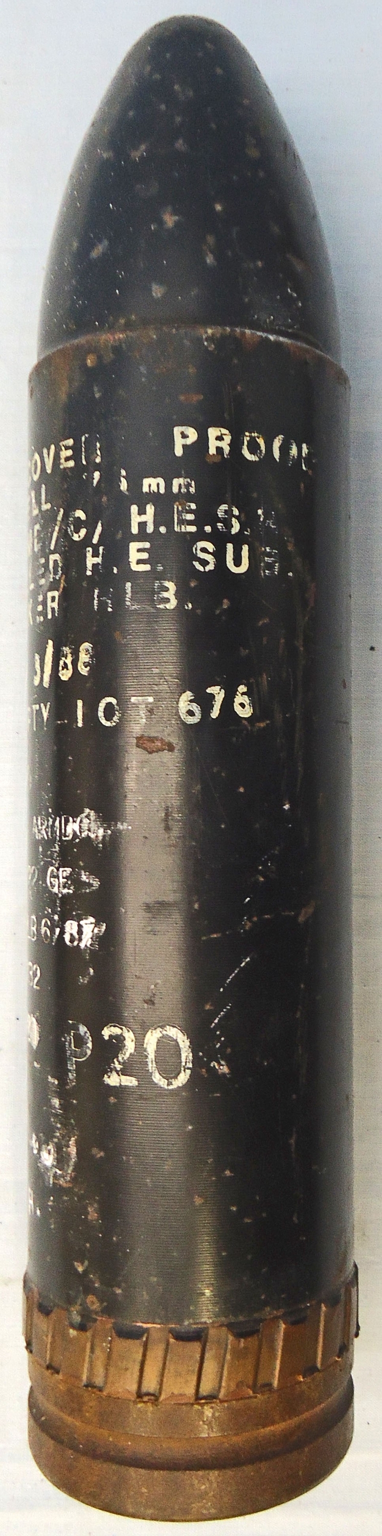 {CATEGORY} - INERT DEACTIVATED. British, Rare, 76mm ARMDC (76.2x230R) L23A1, PROOF RECOVERY, HESH (High Explosive Squash Head) Round For The Scorpion light Tank and Saladin Armoured Car. - O 2014 INERT DEACTIVATED. British, Rare, 76mm ARMDC (76.2x230R) L23A1, PROOF RECOVERY, HESH (High Explosive Squash Head) Round For The Scorpion light Tank and Saladin Armoured Car. - O 2014  Other Ammunition