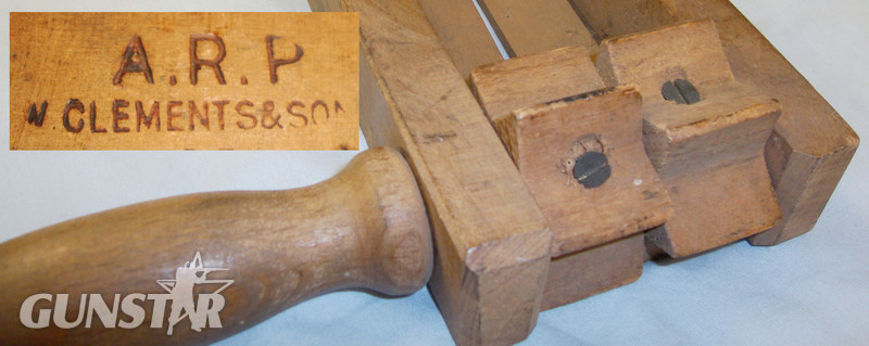 Original British WWI A.R.P Warden Wood Gas Rattle Marked by W. Clements & Son MISC 859. Original British WWI A.R.P Warden Wood Gas Rattle Marked by W. Clements & Son MISC 859. Other Accessory