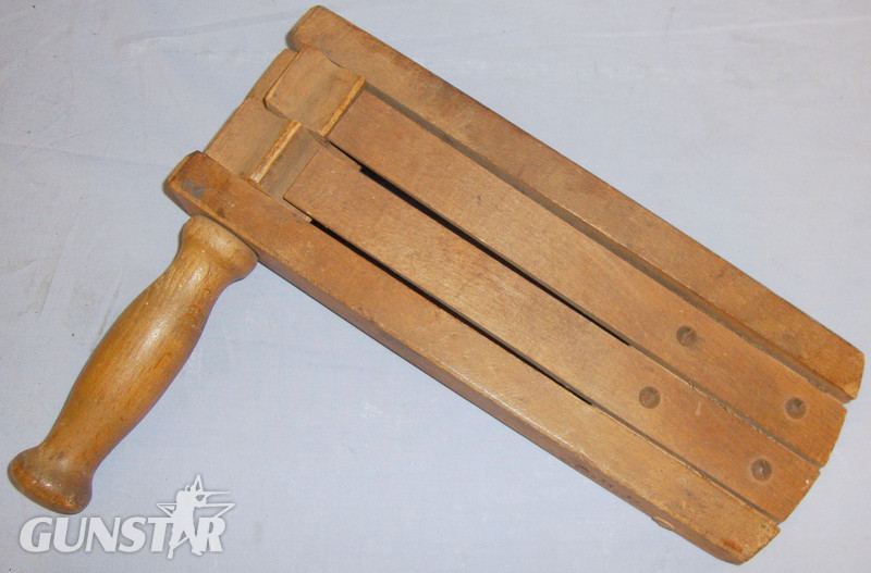  Original British WWI A.R.P Warden Wood Gas Rattle Marked by W. Clements & Son MISC 859. Original British WWI A.R.P Warden Wood Gas Rattle Marked by W. Clements & Son MISC 859. Other Accessory