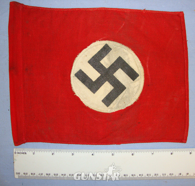 Original WW2 Era Nazi German NSDAP (National Socialist German Workers Party) Double Sided Red Cotton Officer’s Desk Pennant With Swastika Roundels (22cms x 18.5 cms Size)  Antique & Militaria in 