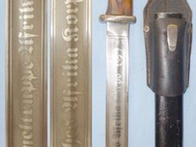 Original Nazi German K98 Bayonet with Later Etched Blade ‘Deutsches Afrika Korps- Hommeltruppe Afrika 1941 with Scabbard and Leather Frog. BAYO 415. Bayonet