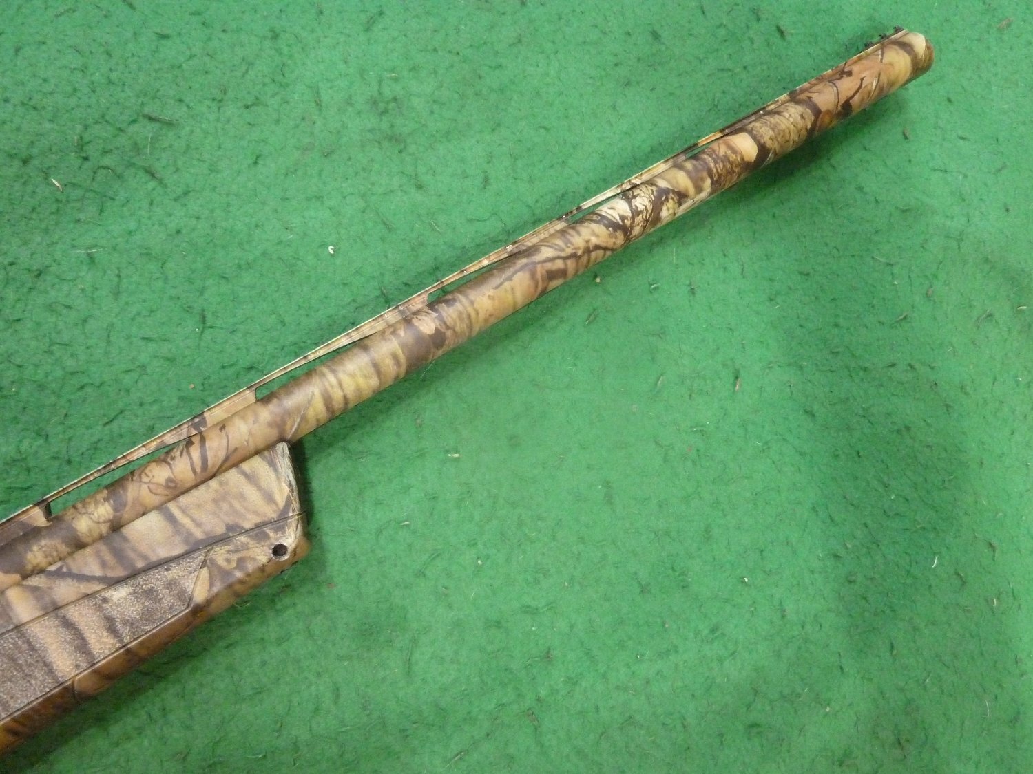 Browning Maxus Camo Semi-Auto 12 Bore/gauge