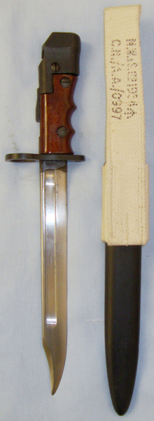  British No7 Mk1/L Bayonet, Scabbard and ‘37’ Pattern Webbing Frog. BAYO 785. Bayonet