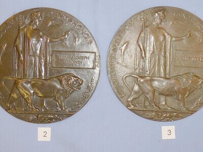 WWI Memorial Plaque (Dead Mans Penny). BA 437 . WWI Memorial Plaque (Dead Mans Penny). BA 437 . Antique & Militaria