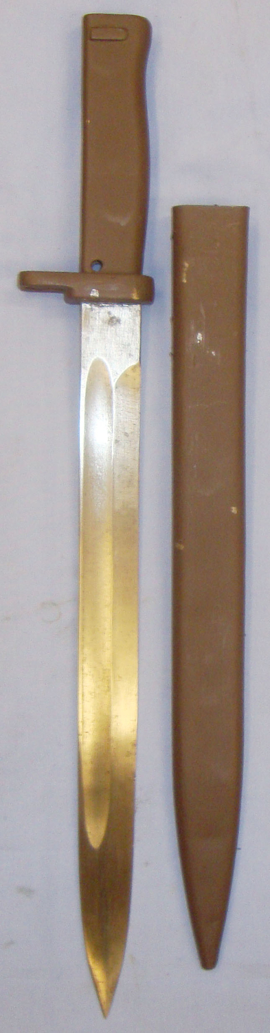  WWI German M88/98 All Steel Construction Ersatz Bayonet & Steel Scabbard. 20821:16. Bayonet