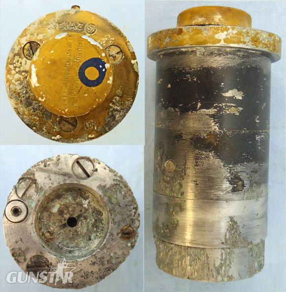 INERT DEACTIVATED, WW2, 1942 Dated German No57 Bomb Fuse And Bakelite Transit Container. - O 1715 INERT DEACTIVATED, WW2, 1942 Dated German No57 Bomb Fuse And Bakelite Transit Container. - O 1715  Other Ammunition