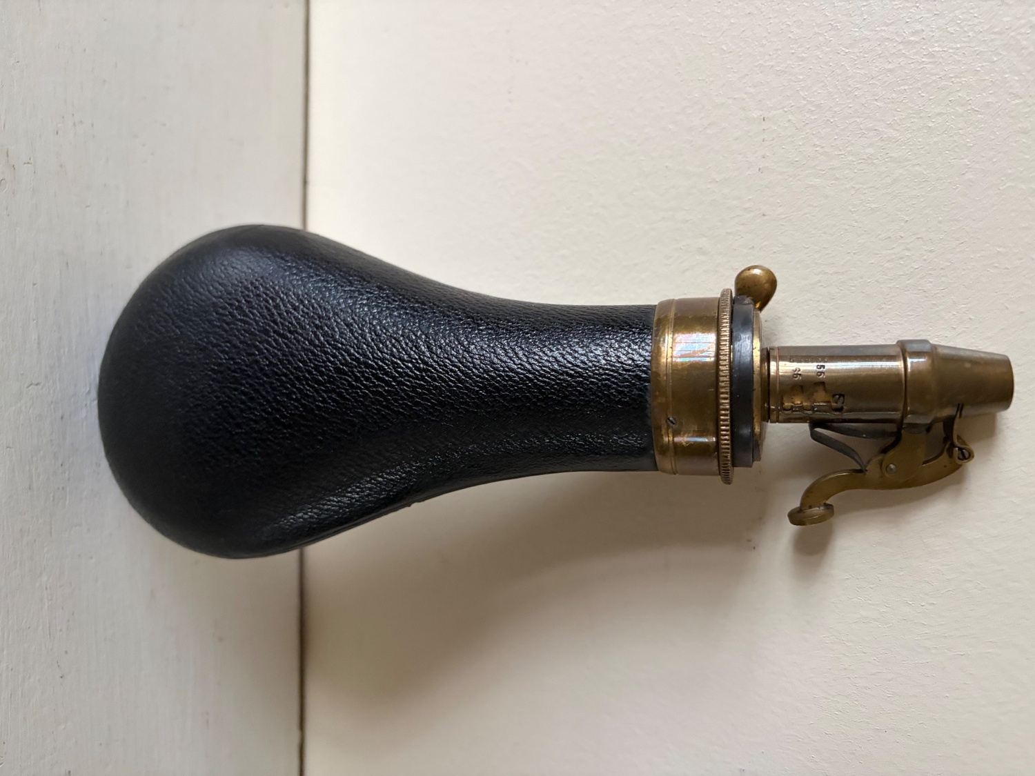 {CATEGORY} - Antique & Militaria in 