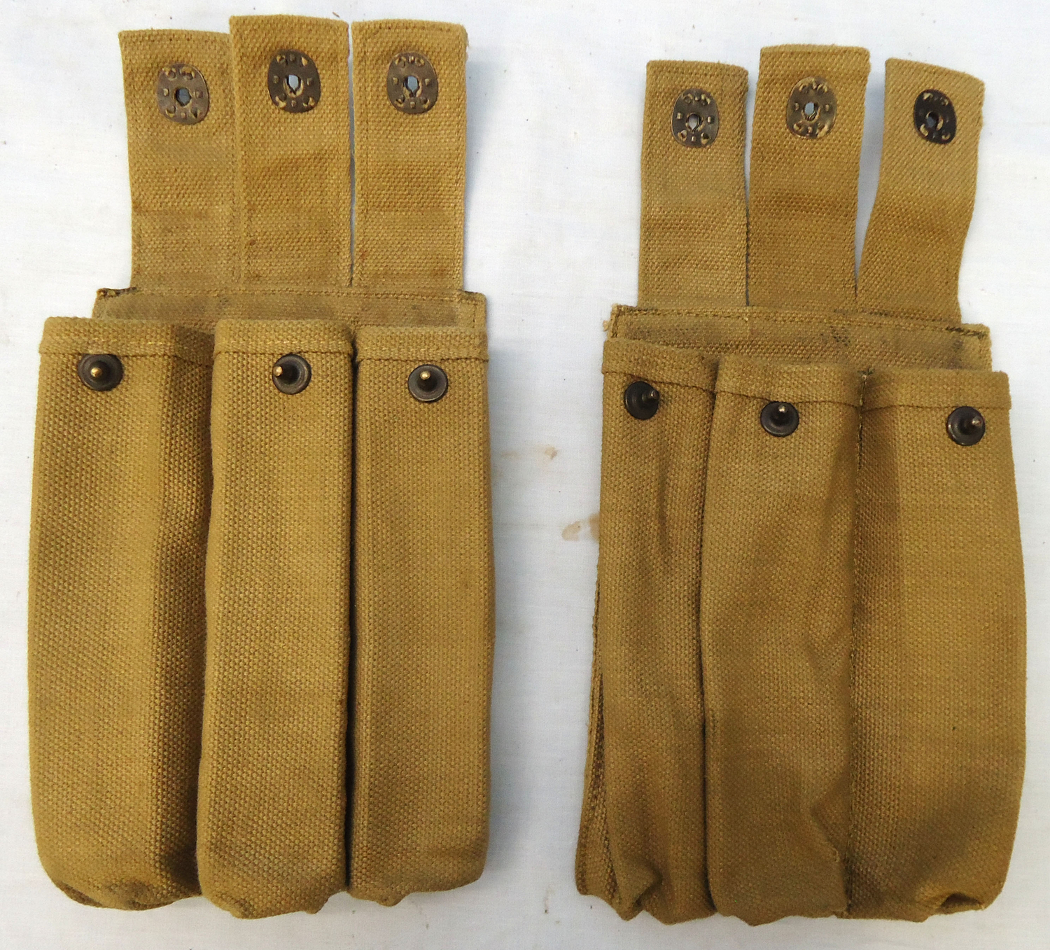  British, WW2 Era, Pair Of Belt Attached Pattern ’37 Webbing, 3 x 30 Round Magazine Pouches For The .45 Thompson Sub Machine Gun. - MISC 894 British, WW2 Era, Pair Of Belt Attached Pattern ’37 Webbing, 3 x 30 Round Magazine Pouches For The .45 Thompson Sub Machine Gun. - MISC 894 Other Accessory