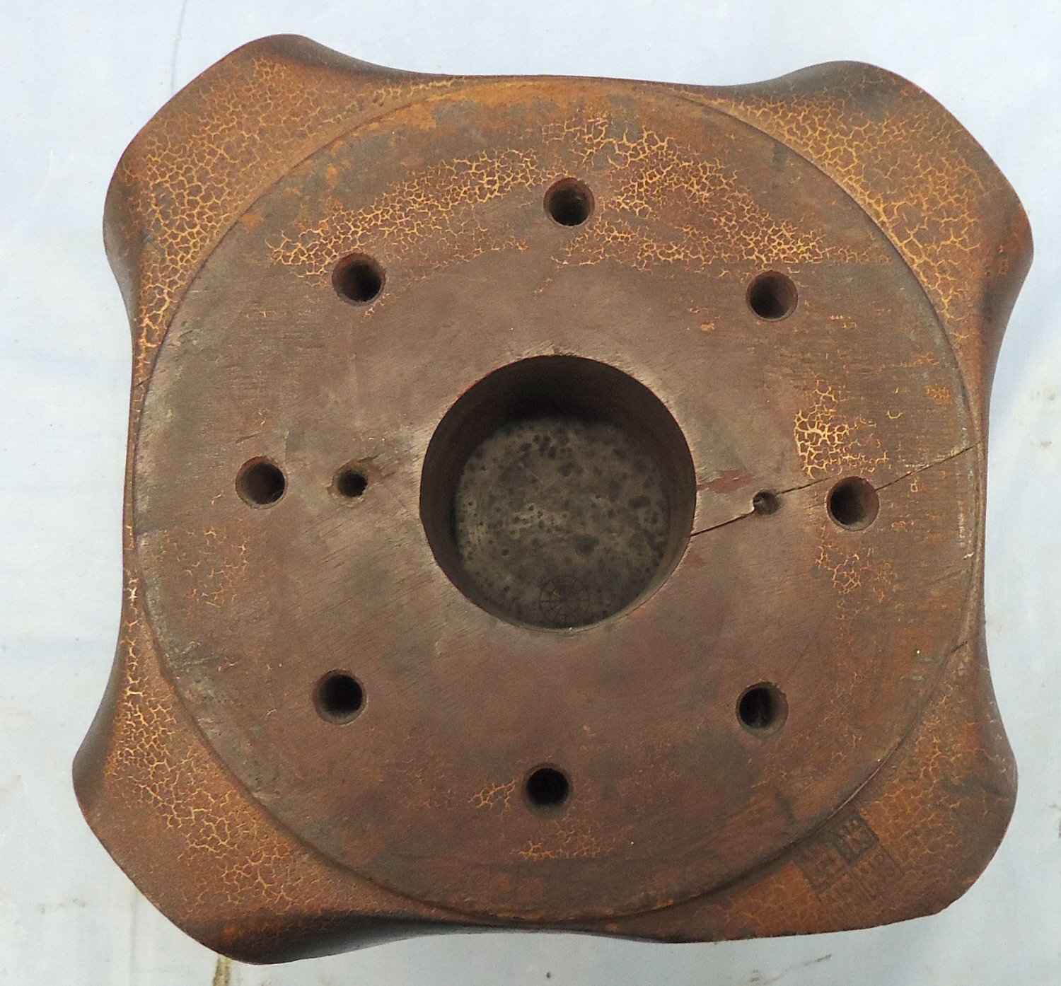 Original, WW1 Era Airco DH6 Aircraft Teak Propeller Boss / Hub (4 Blade) Fitted With A Period Smiths Cricklewood Works Aircraft Clock. - MISC 1006 Original, WW1 Era Airco DH6 Aircraft Teak Propeller Boss / Hub (4 Blade) Fitted With A Period Smiths Cricklewood Works Aircraft Clock. - MISC 1006 Antique & Militaria 