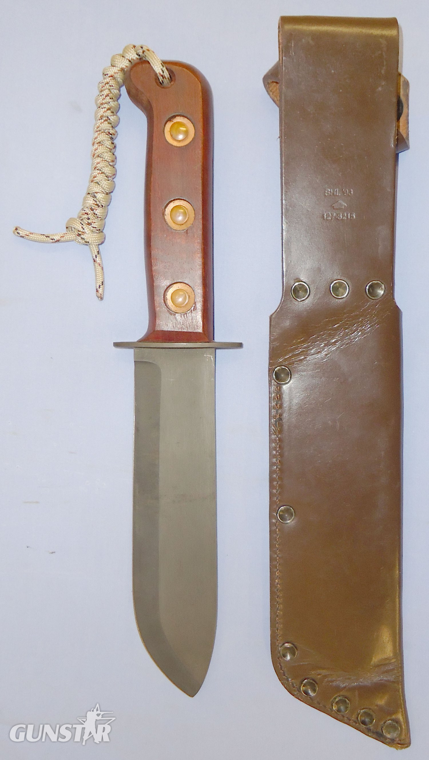  Mint/Un-Issued* Type D Survival Knife and Sheath. 22520. Other Blade