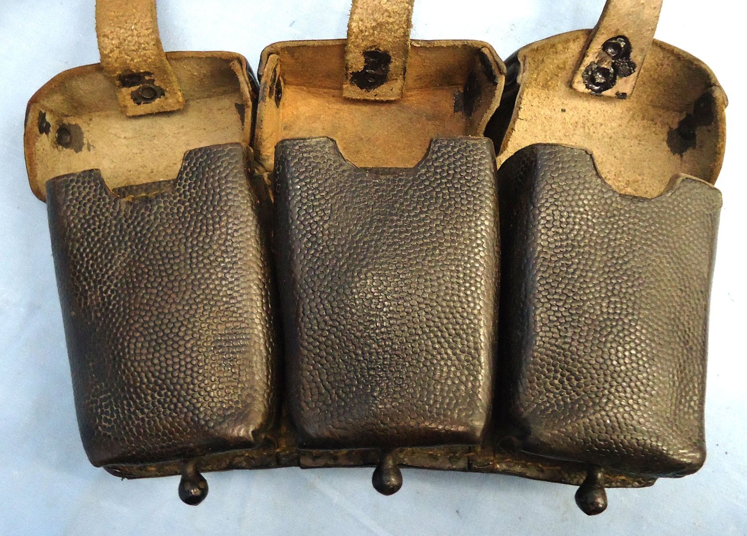 Antique & Militaria - {CATEGORY} in 