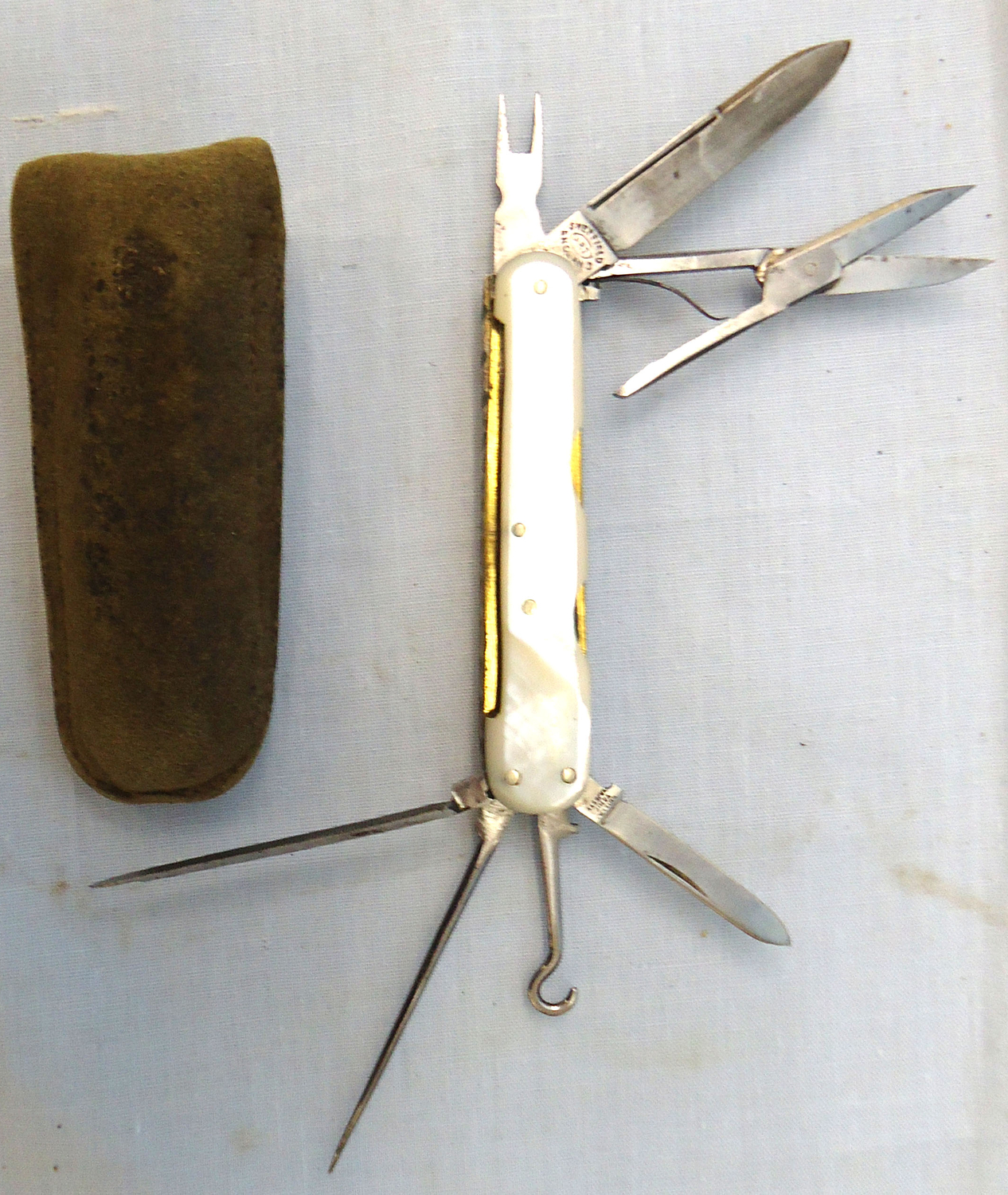 C1920’s English George Butler & Co Sheffield ‘Key’ Trademark, Cutler to His Majesty, Multi Blade / Tool Folding Knife With Cigar Fork & pricker, Button Tool, Scissors, 2 Blades 7 a Nailfile With Mother of Pearl Scales. Sn - 17073:1 Knive - {CATEGORY}