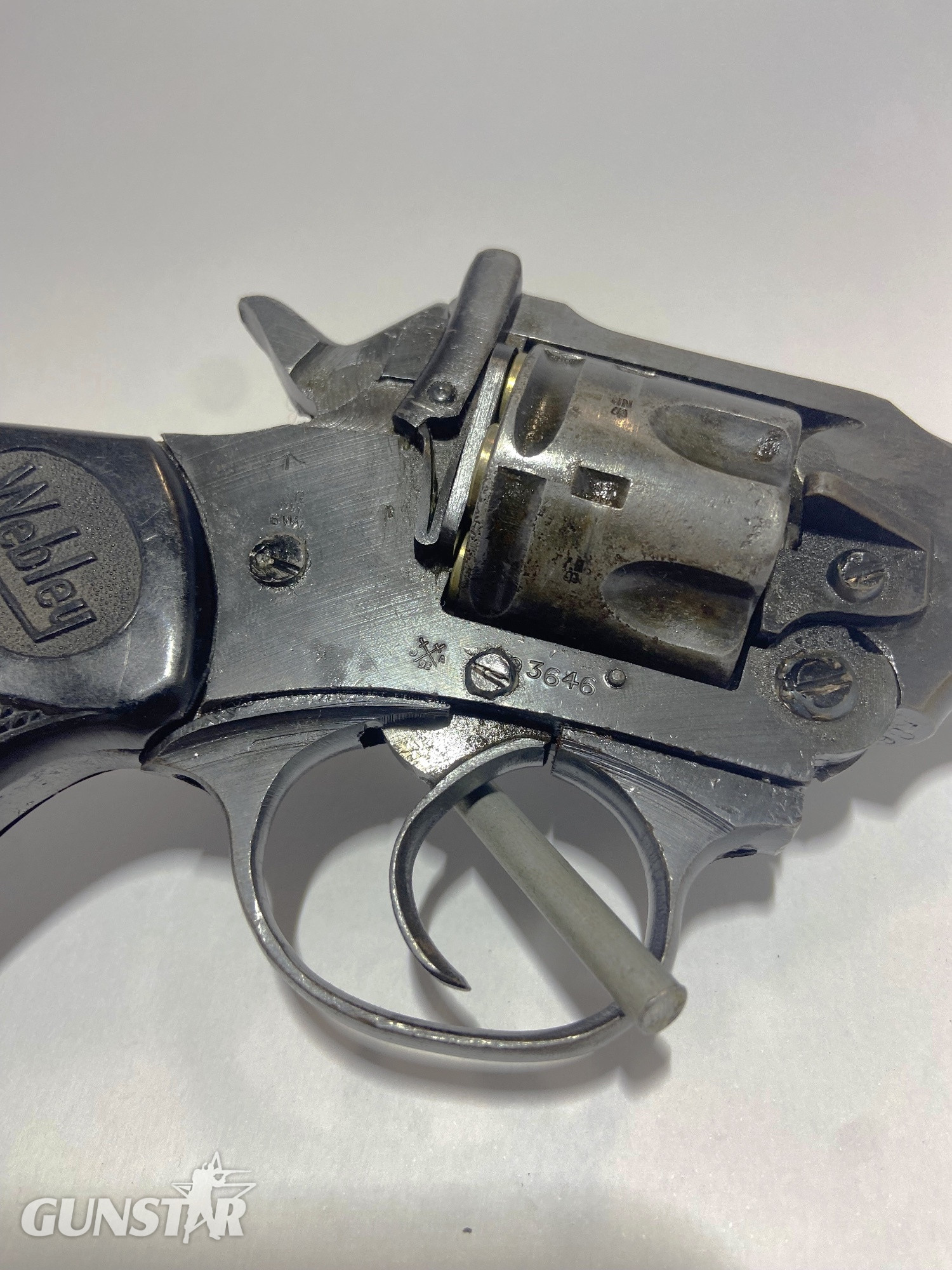 Webley & Scott MKVI .38 Revolver - {CATEGORY}