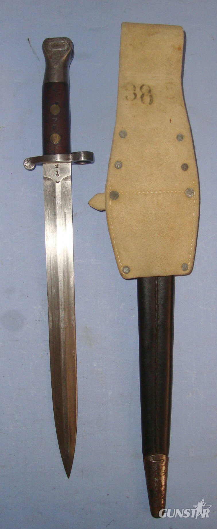  1897 British WD Sanderson Sheffield 1888 Pattern Mark 1, 2nd Type Lee Metford Rifle Bayonet, Scabbard & Slade Wallace Buff Leather Frog. Sn 21915 - Bayonet