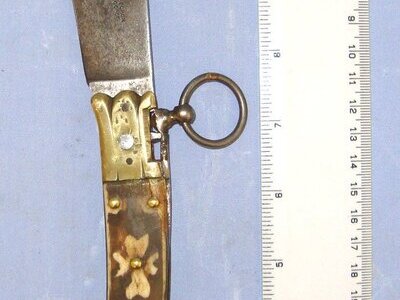 LARGE**1889 -1911 French Made Bechon-Gorce Spanish Import Navaja Folding Fighting / Utility Lock Knife With Maker Marked Sharp Scimitar Form Blade, Decorated Polished Horn & Brass Section Scales. Sn 21966:7 Knive