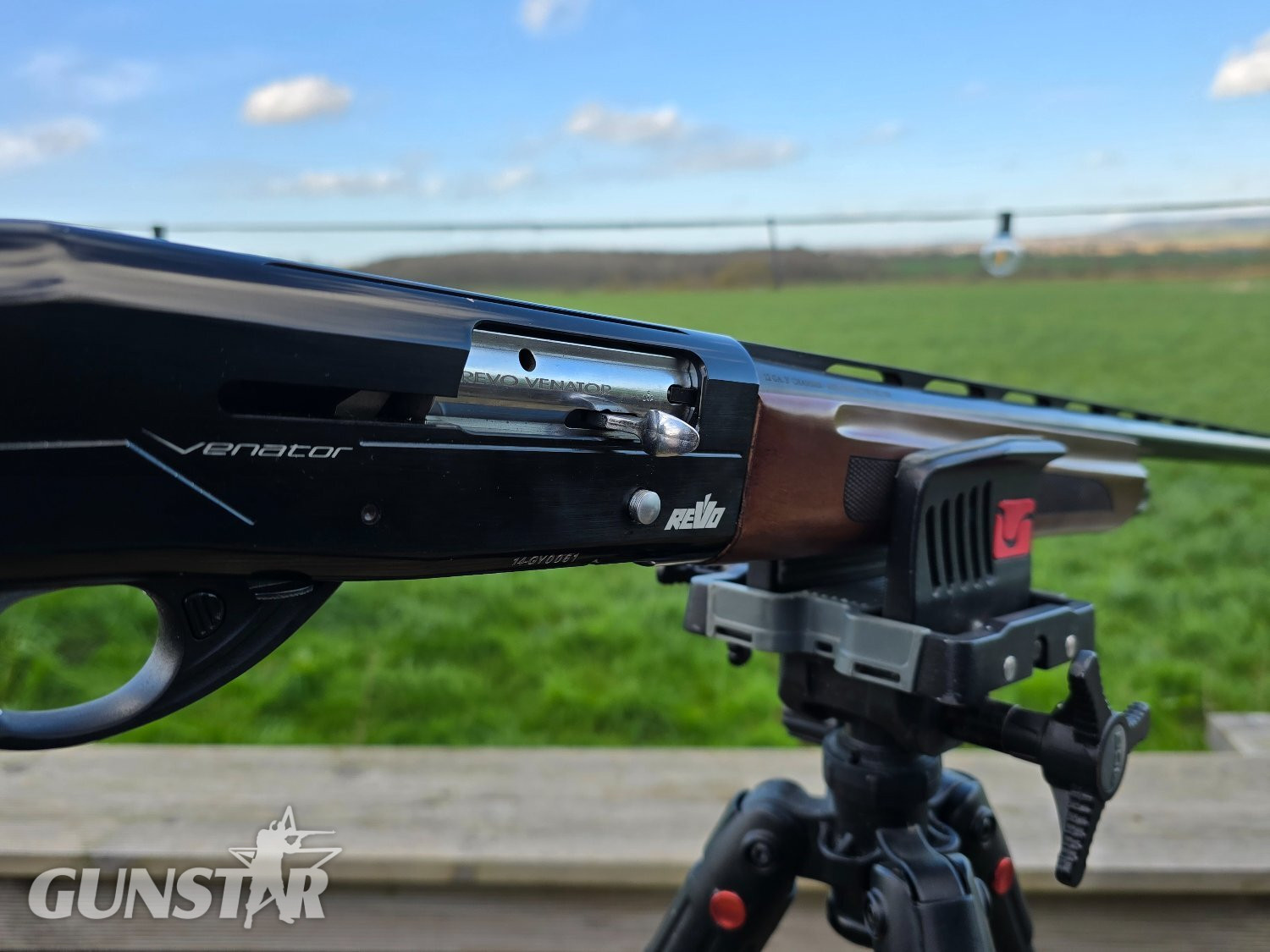  REVO Semi auto Semi-Auto 12 Bore/gauge