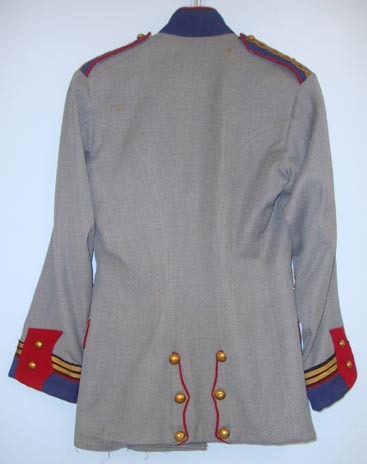 French Guards Officer’s Horizon Blue Tunic / Jacket With Brass ‘R’ Insignia. WW1 Era French Guards Officer’s Horizon Blue Tunic / Jacket With Brass ‘R’ Insig Clothing