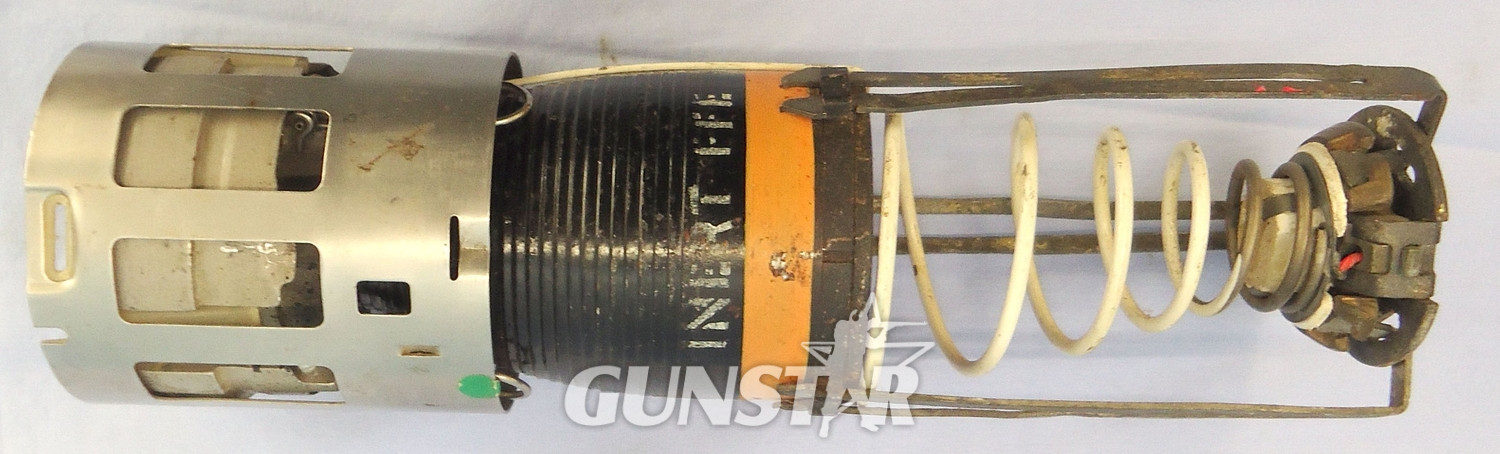 INERT DEACTIVATED. BL755 Anti-Tank & Runway Cratering Bomblet, Stand Off Assembly, Arming Vane & Tail Fin. - O 2118 INERT DEACTIVATED. BL755 Anti-Tank & Runway Cratering Bomblet, Stand Off Assembly, Arming Vane & Tail Fin. - O 2118  Other Ammunition - {CATEGORY} in 