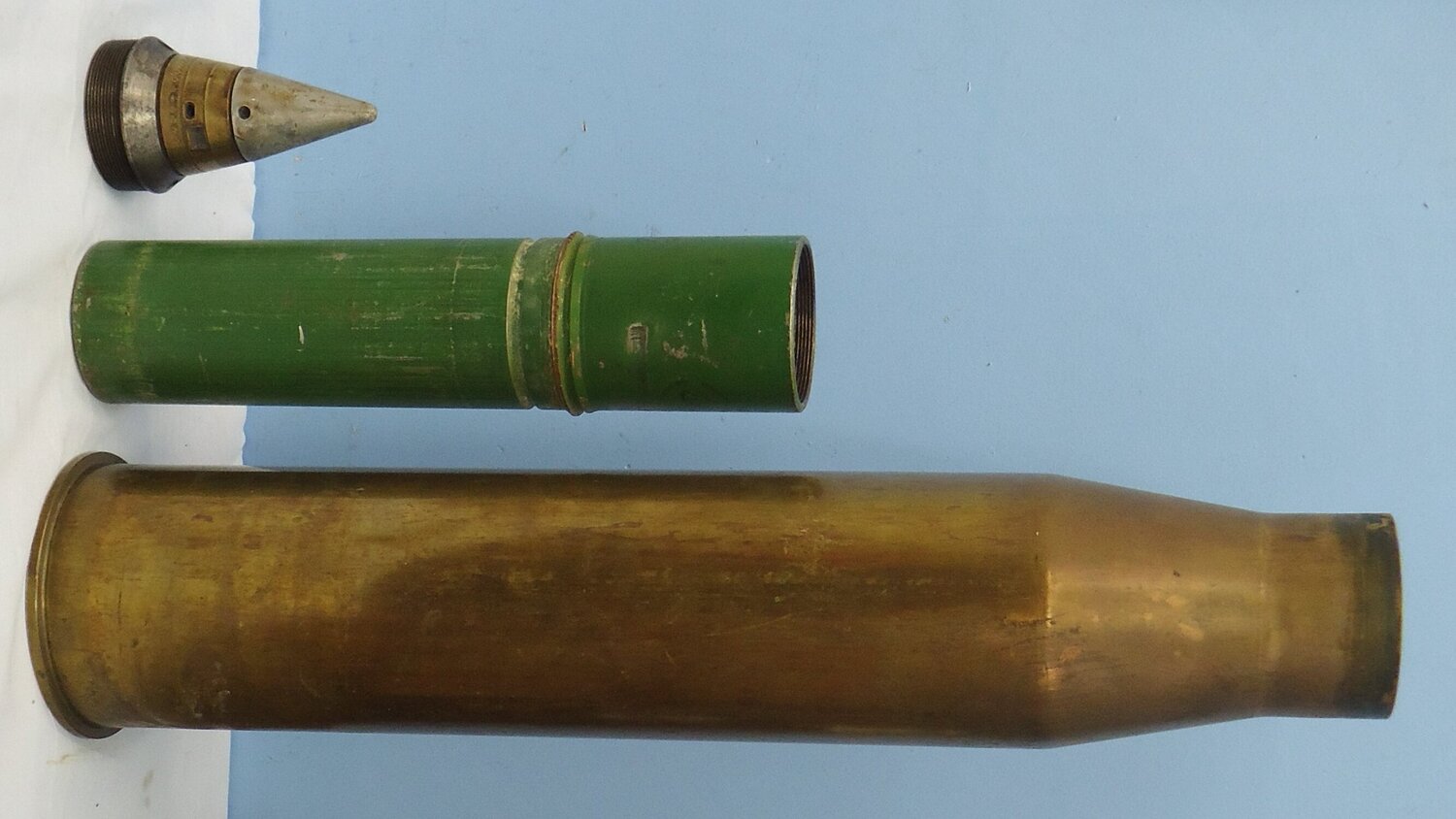 SMK - Sportsmarketing INERT DEACTIVATED. Scarce, Unfired, British 20pr (84x618R) Smoke (SMK) Base Eject Round. Sn - 22846:90  Other Ammunition - {CATEGORY}
