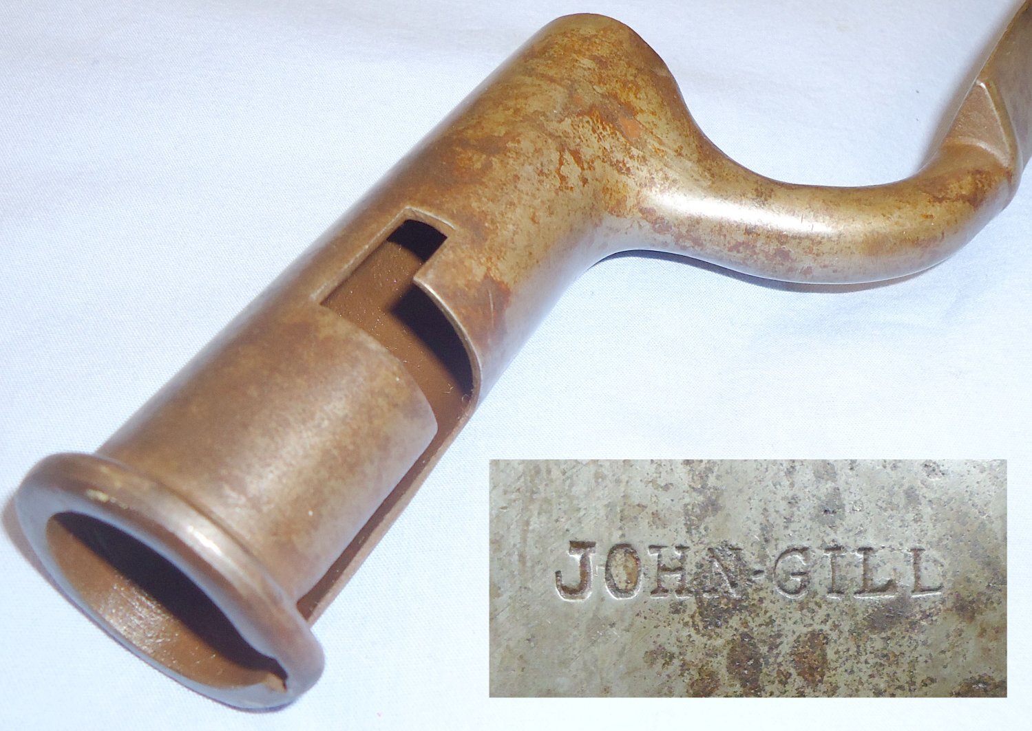 1802-1805 4” Socket Bayonet for the Brown Bess Muzzle Loading Flintlock Muskets by Manufacturer John Gill. BAYO 630 Bayonet