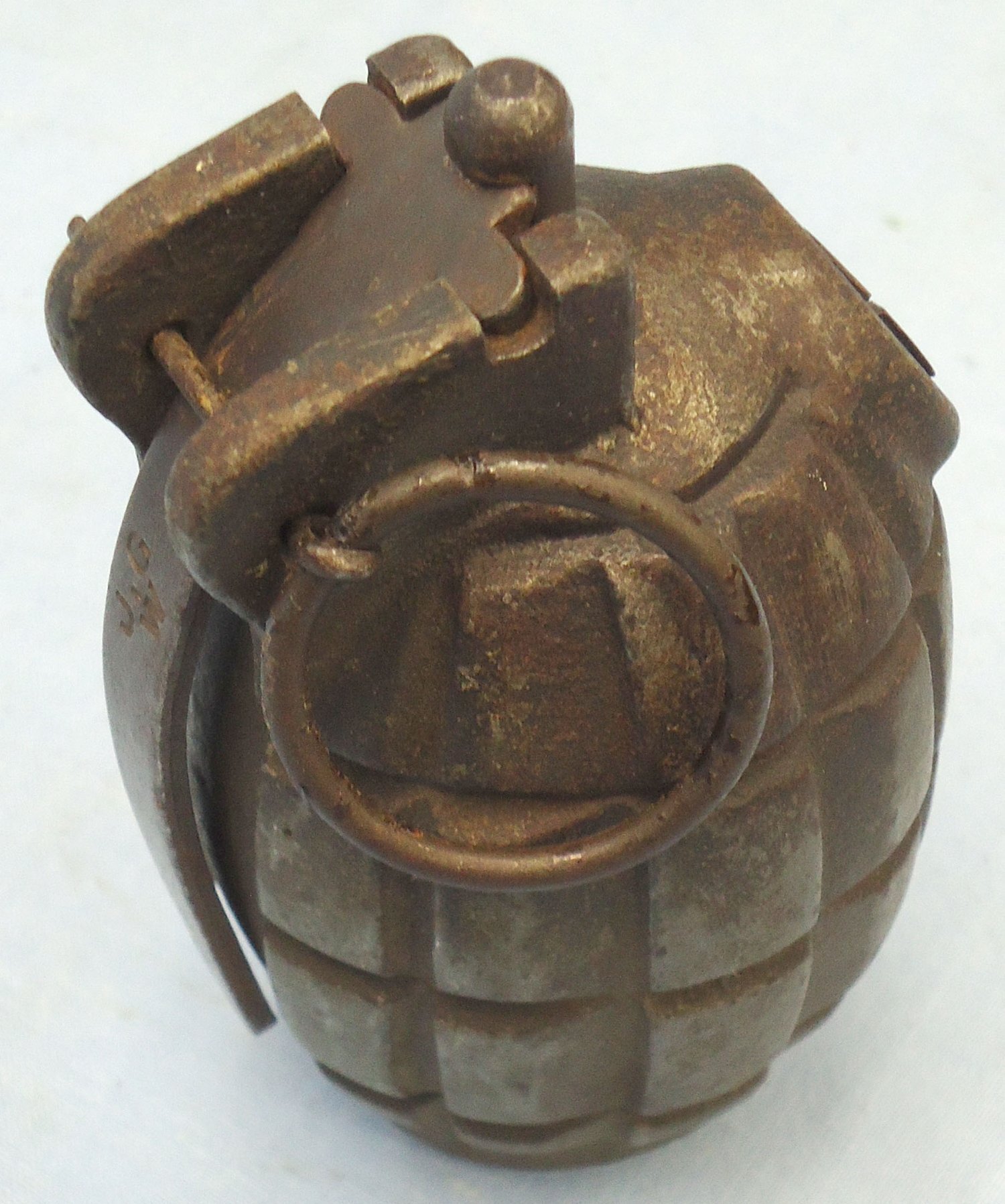 {CATEGORY} - INERT DEACTIVATED. WW1 1917 Dated No.23 MK llI Mills Hand Grenade by J.G.W. (James Gibbons, Wolverhampton). O 2220 INERT DEACTIVATED. WW1 1917 Dated No.23 MK llI Mills Hand Grenade by J.G.W. (James Gibbons, Wolverhampton). O 2220 Various Other Ammunition in 