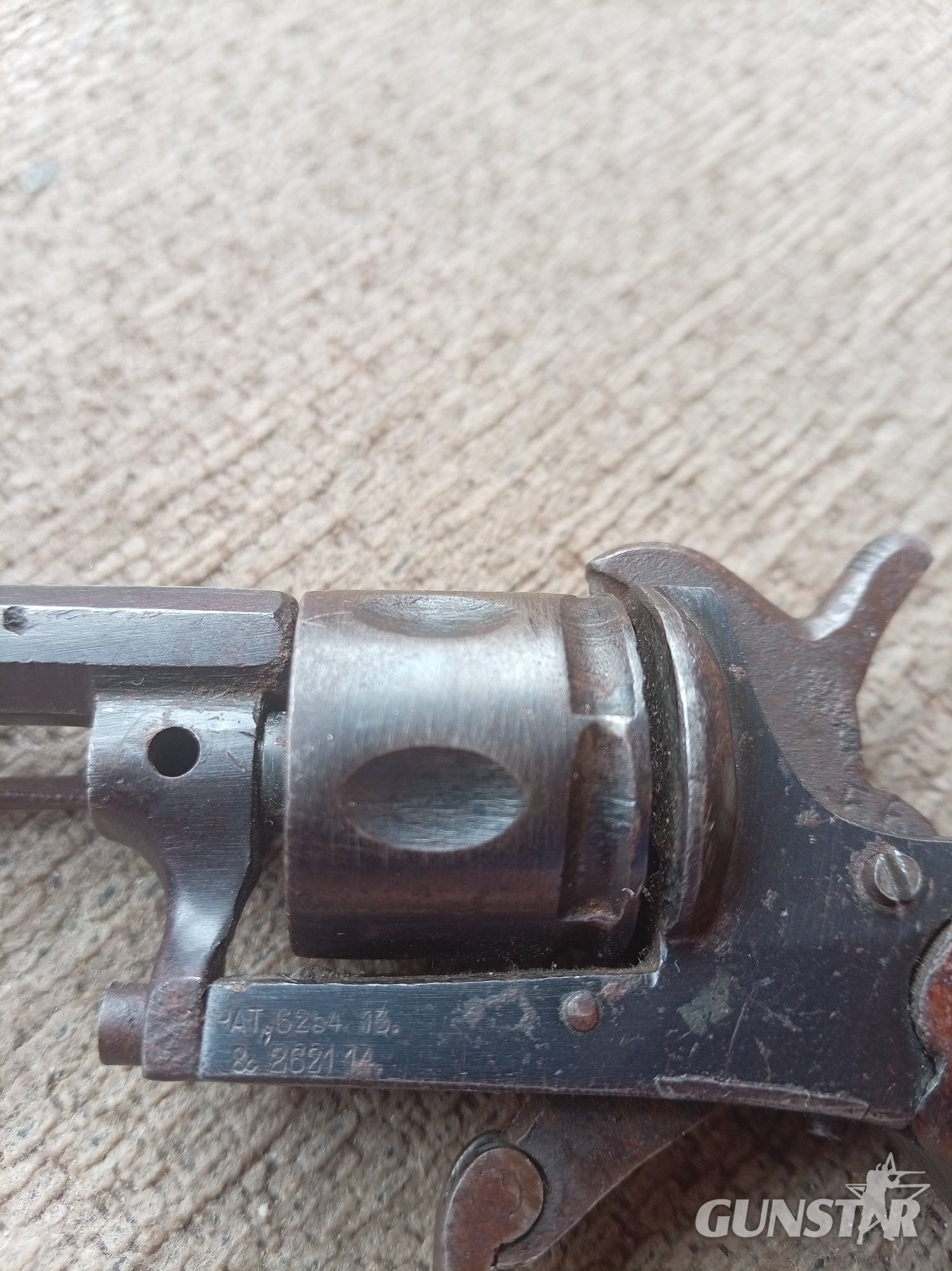 Unknown/other 6-Barrel Pepperbox 11 mm Revolver - {CATEGORY}