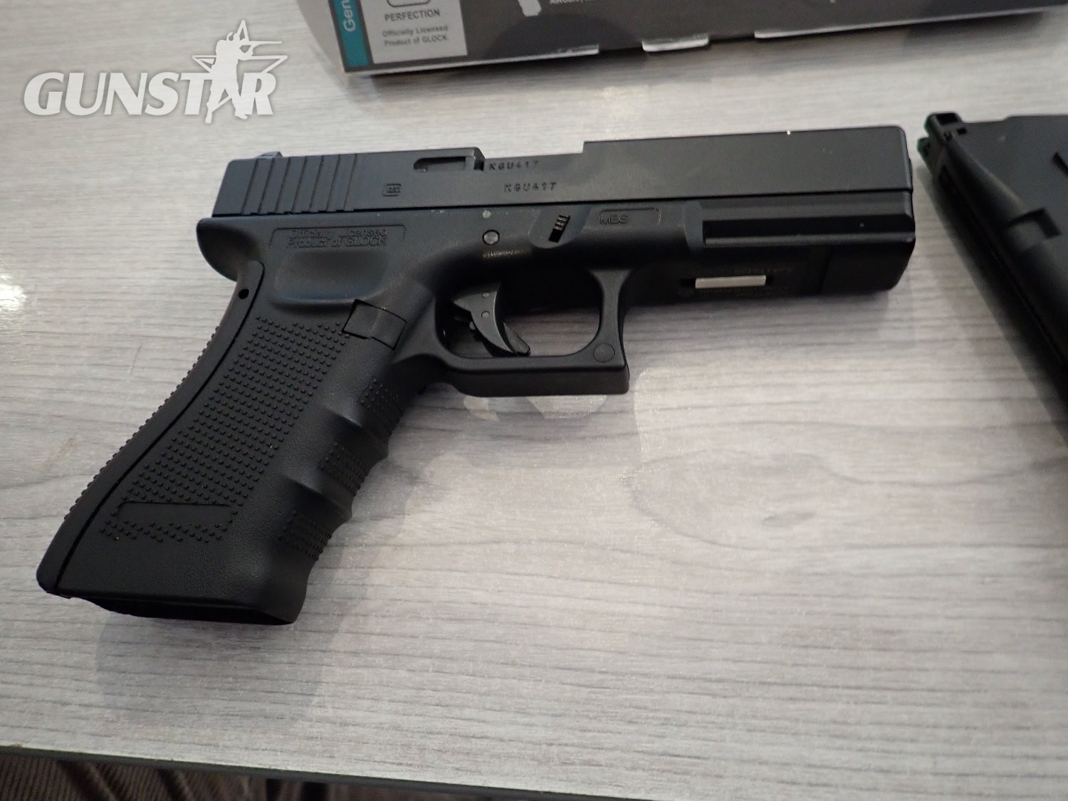 Umarex Glock 17 Gen 4 4.5mm - {CATEGORY} in 