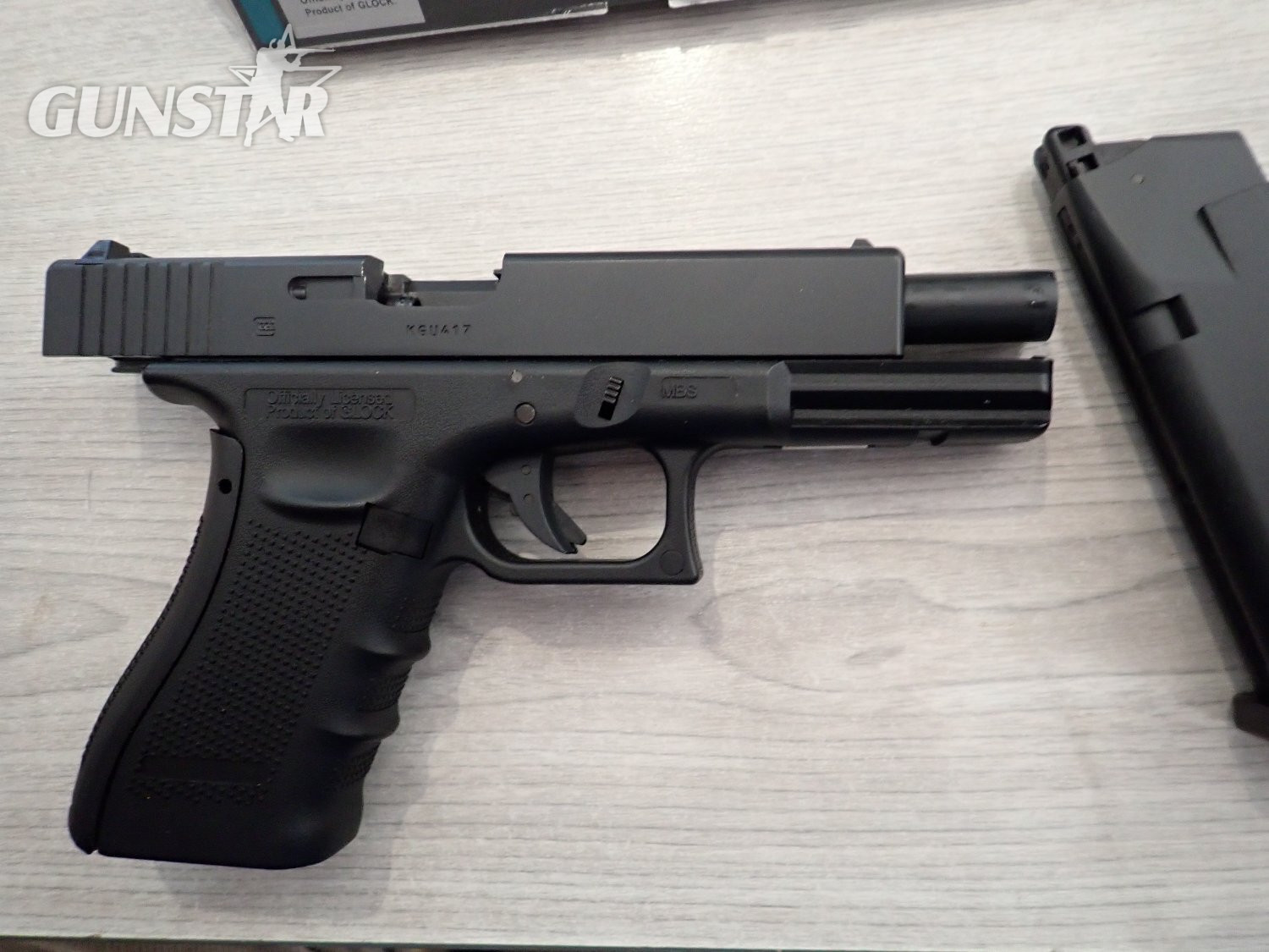 Umarex Glock 17 Gen 4 4.5mm - {CATEGORY}
