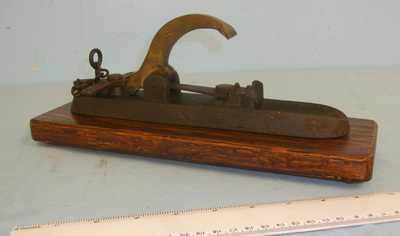 RARE**Victorian Era Wilkinson Pall Mall (London) Brass & Iron Black Powder Gamekeeper\'s Alarm Mine Mounted For Display On Wood Plinth. Sn 18916 None Cannon