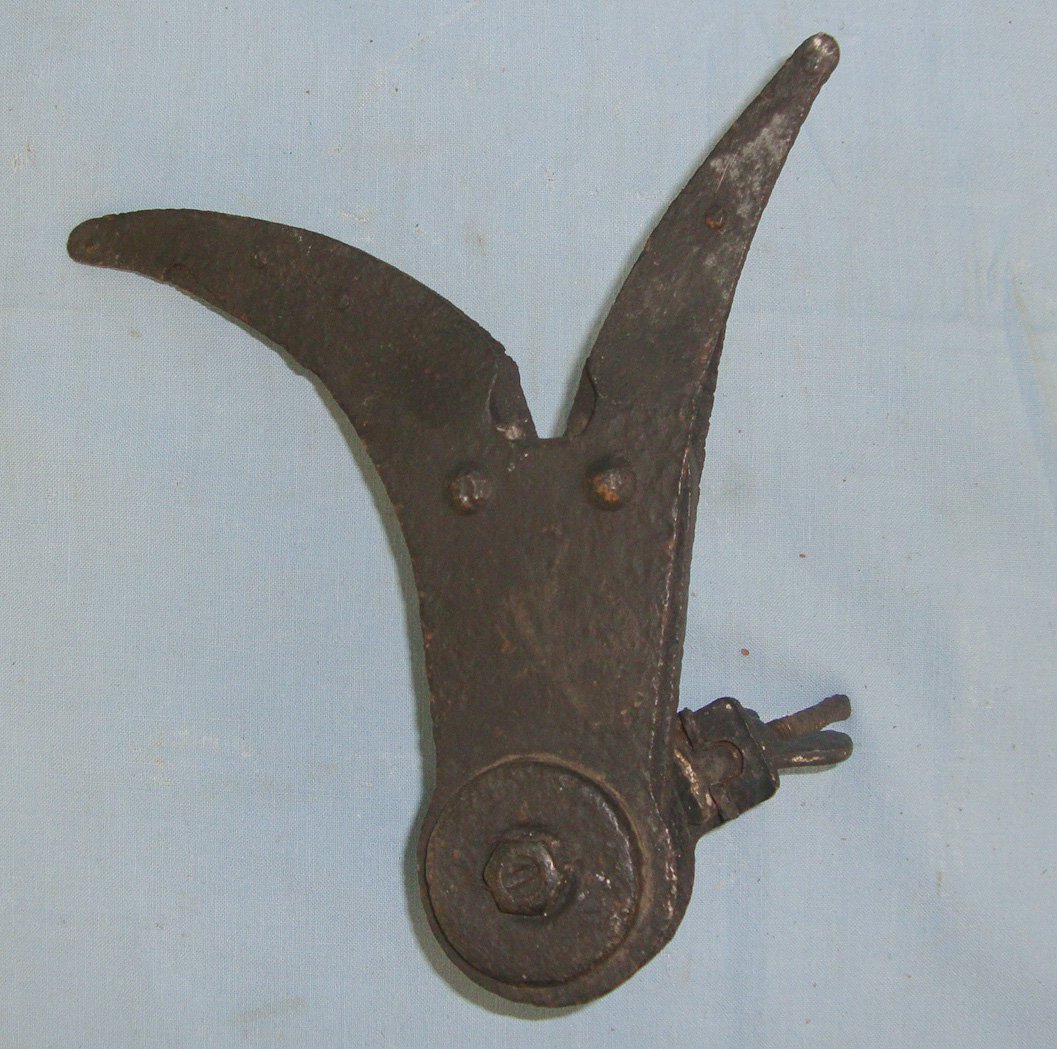  RARE**WW1 Battle Of The Somme Battlefield Recovered British Trench Warfare Barbed Wire Breaker / Cutter For Attachment To S.M.L.E Rifles. MISC 821  Antique & Militaria
