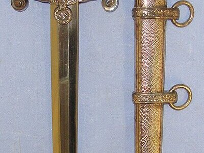 WW2 Era 1935 Pattern Nazi German Army Officer's Dagger By Eickhorn Solingen And Scabbard. Sn 23106 Knive