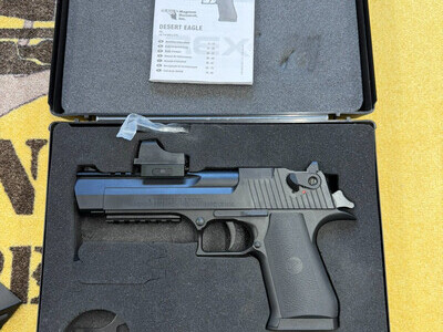 Magnum Research DESERT  EAGLE RED DOT  .177
