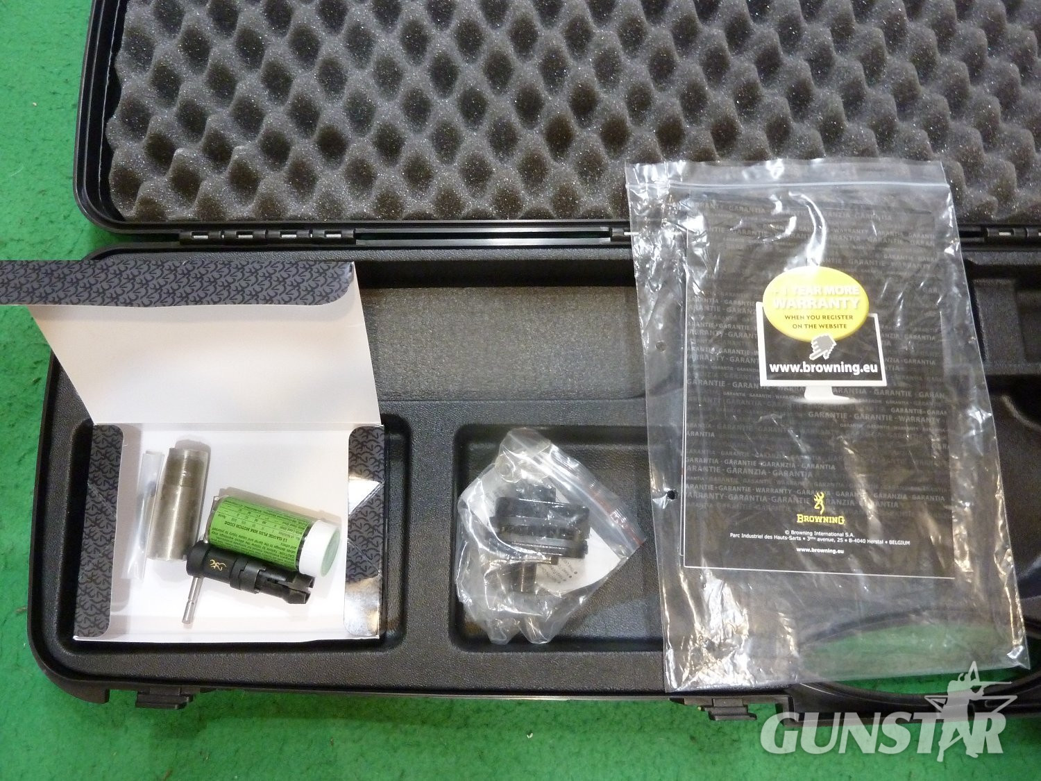 Browning B525 Sporter One Over and Under 12 Bore/gauge - {CATEGORY}