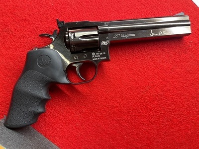 Dan Wesson 715 Revolver .177