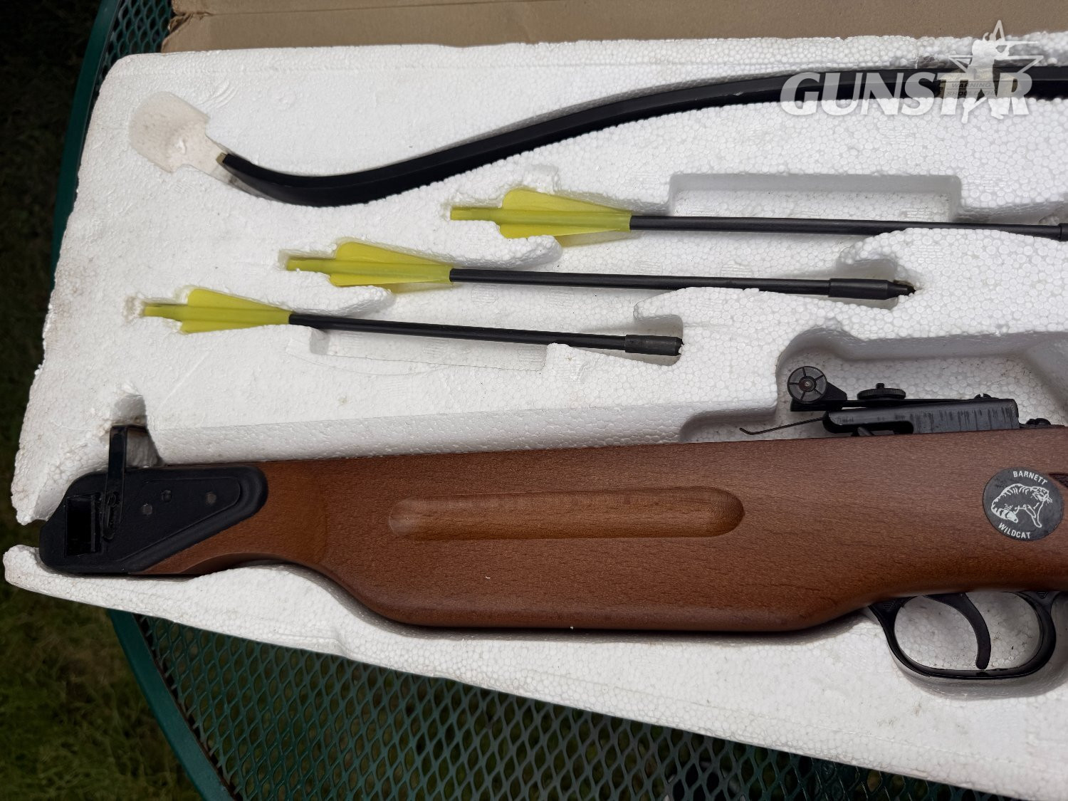  Vintage Barnett 'Wildcat' Crossbow – Original Box & Bolts (Made in England)  Crossbows and Bows