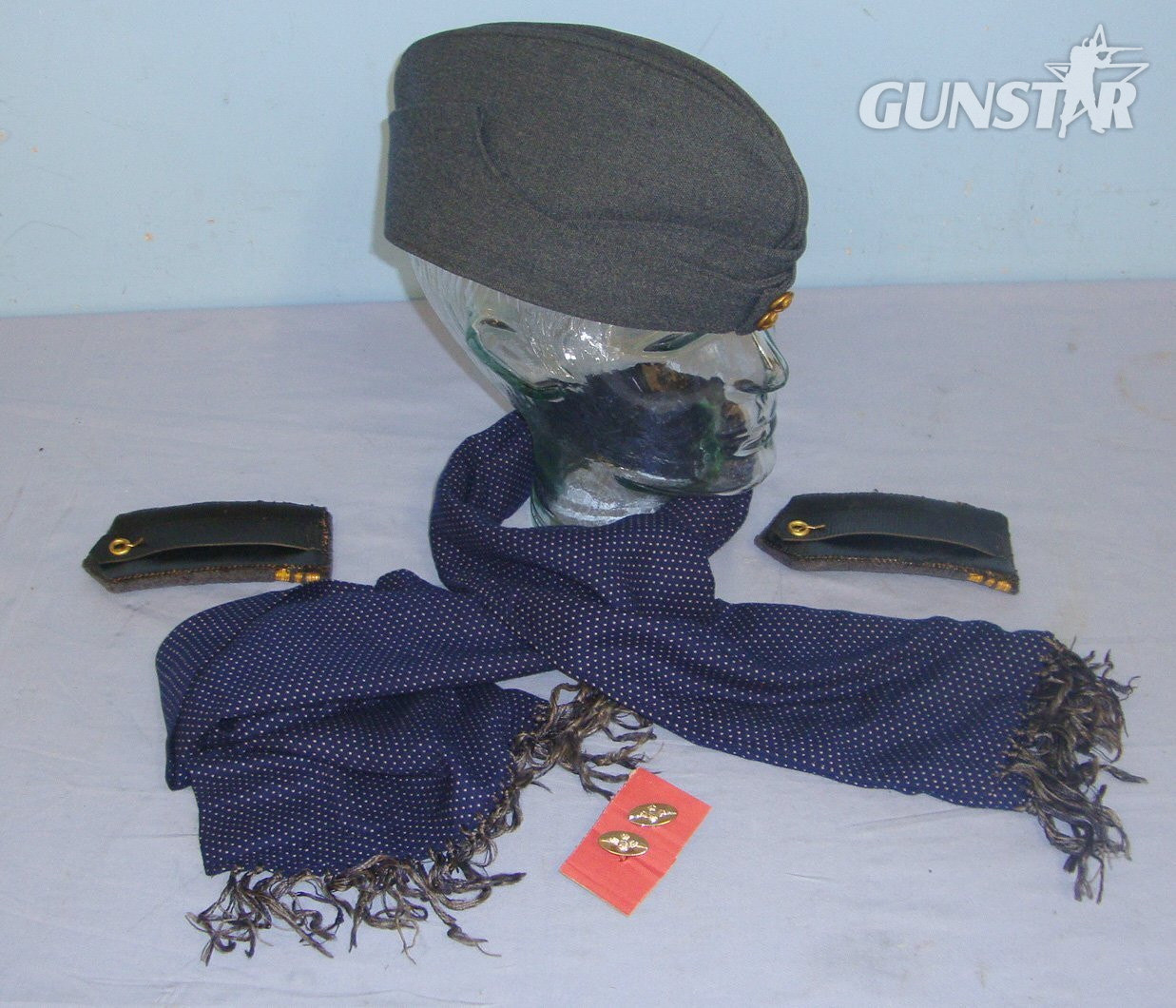  Antique & Militaria