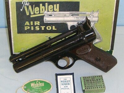 BOXED**Post 1958, Webley Senior .177 Calibre Air Pistol With Brown Grips. AI 595 air pistol .177