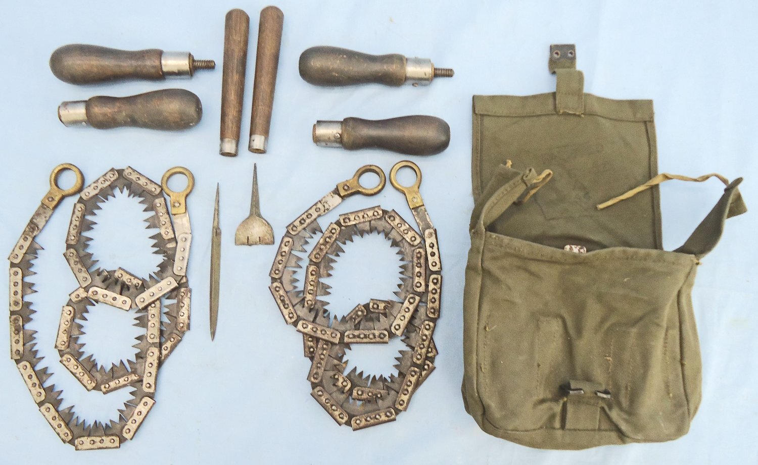 Antique & Militaria - {CATEGORY} in 