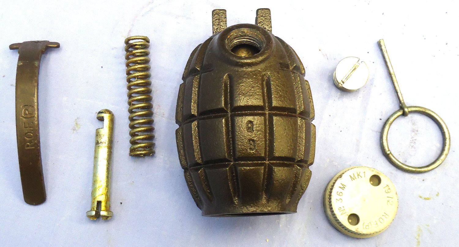 INERT DEACTIVATED. MINT. 1972 Dated Mills No 36M MK1, Last Contract Production for Commonwealth Forces Hand Grenade Made at ROF P (Royal Ordnance Factory) Patricroft. O 2426 INERT DEACTIVATED. MINT. 1972 Dated Mills No 36M MK1, Last Contract Production for Commonwealth Forces Hand Grenade Made at ROF P (Royal Ordnance Factory) Patricroft. O 2426 Various Other Ammunition