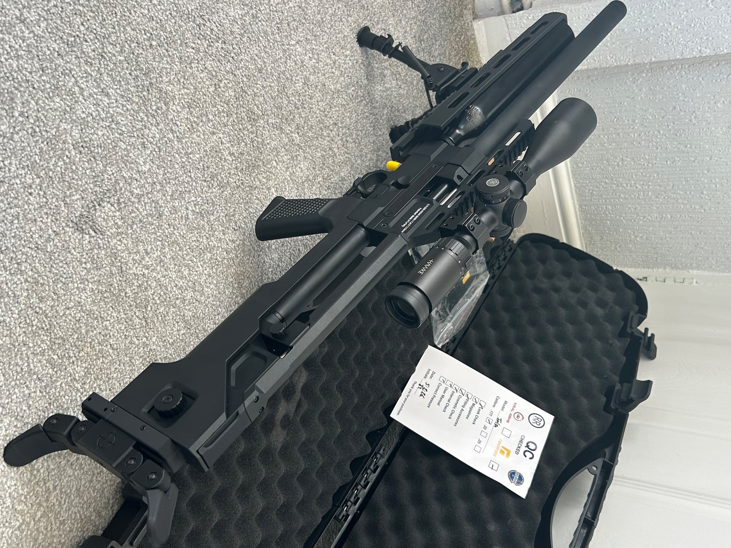  Reximax .177 v2 Reximax ixia used once , purchased one month ago gauge protectors , good hawke side focus scope , silencer , this gun is brand new .177